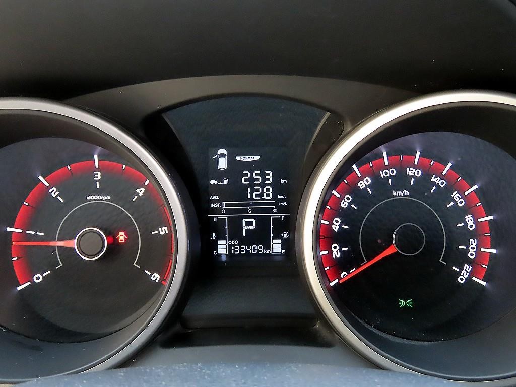 KG모빌리티(쌍용) 티볼리 디젤 2WD 1.6 VX 이미지 9