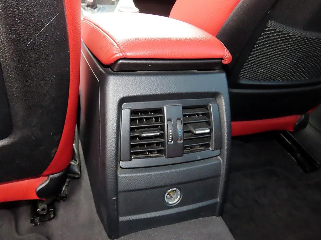 BMW 3시리즈 3시리즈 (F30) 320d 스포츠 이미지 17
