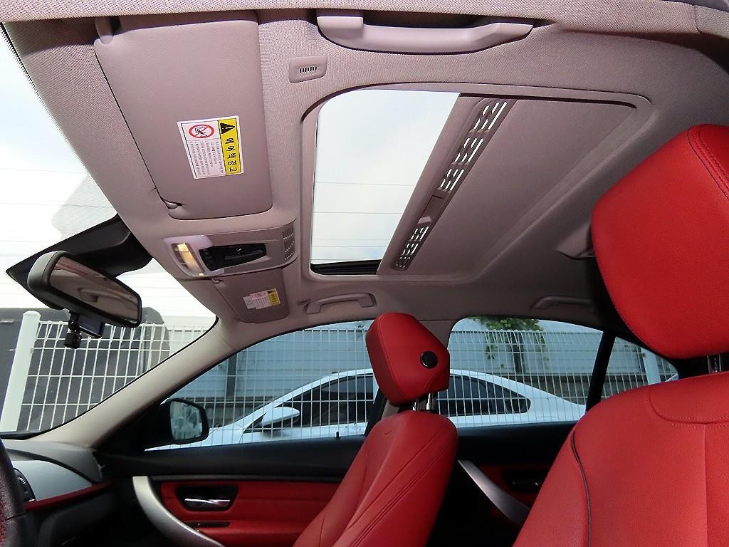 BMW 3시리즈 3시리즈 (F30) 320d 스포츠 이미지 18