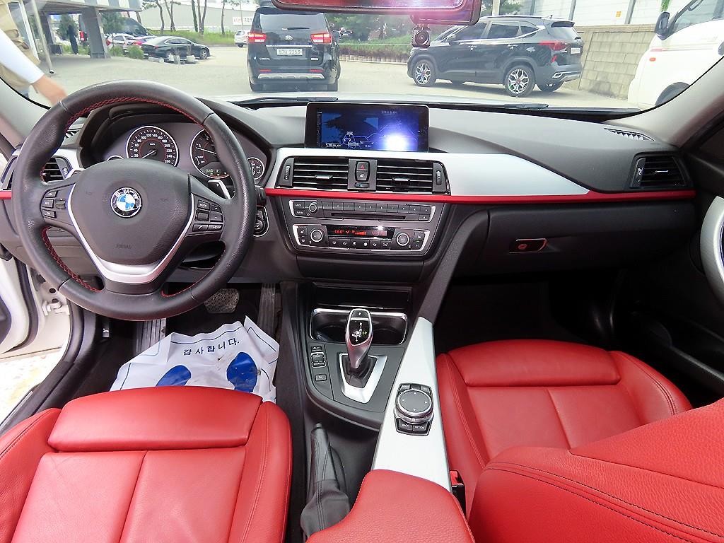 BMW 3시리즈 3시리즈 (F30) 320d 스포츠 이미지 7