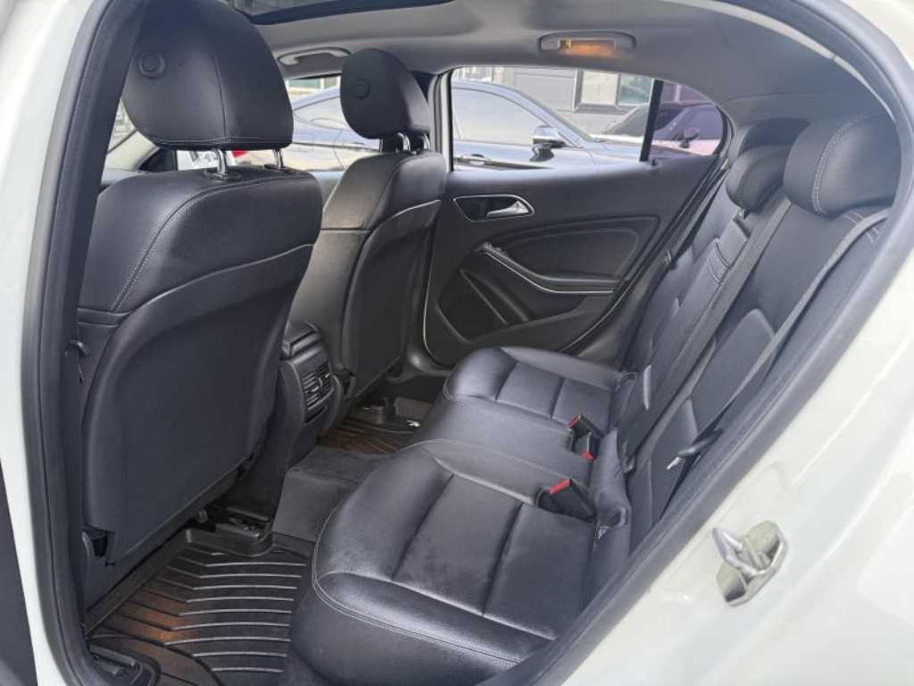 벤츠 GLA 클래스 GLA클래스 X156 GLA200 CDI 4MATIC 이미지 10