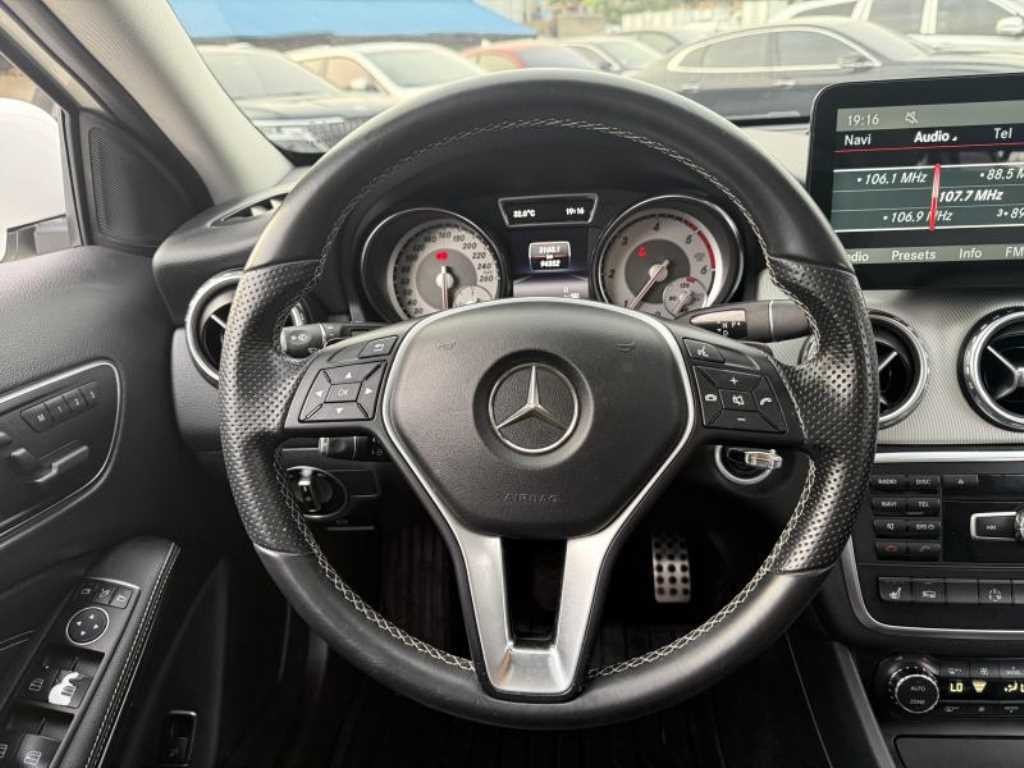 벤츠 GLA 클래스 GLA클래스 X156 GLA200 CDI 4MATIC 이미지 12
