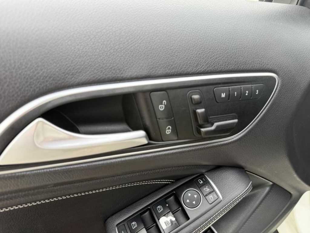 벤츠 GLA 클래스 GLA클래스 X156 GLA200 CDI 4MATIC 이미지 15