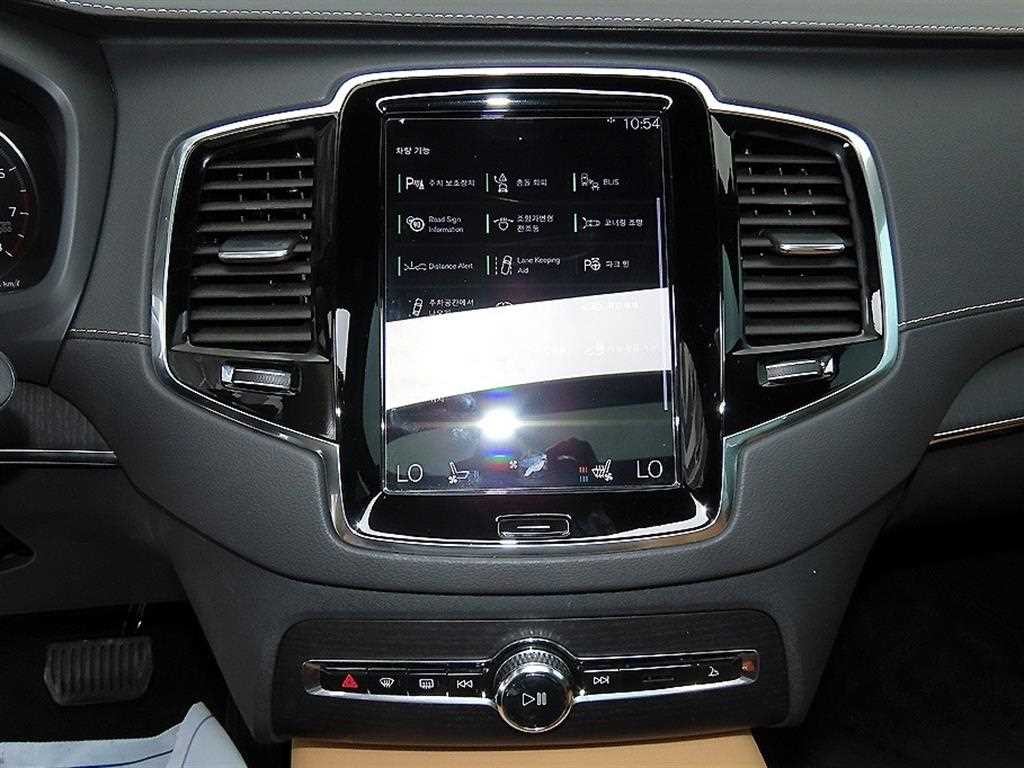 볼보 XC90 XC90 2세대 2.0 B6 AWD 인스크립션 이미지 13