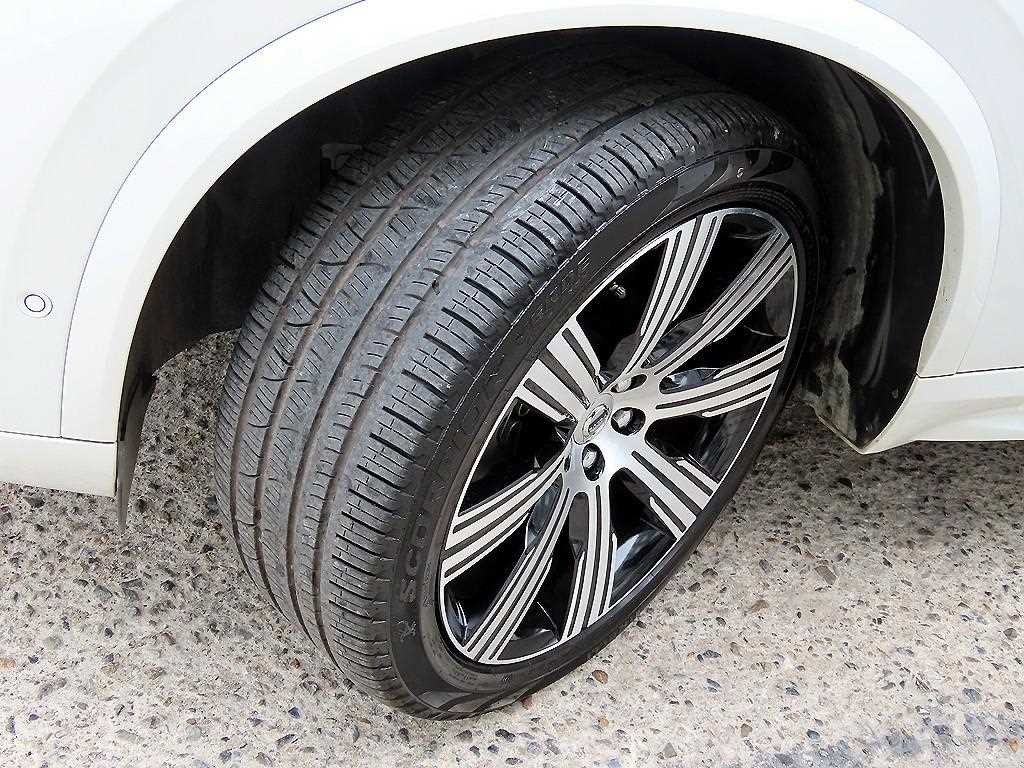 볼보 XC90 XC90 2세대 2.0 B6 AWD 인스크립션 이미지 20