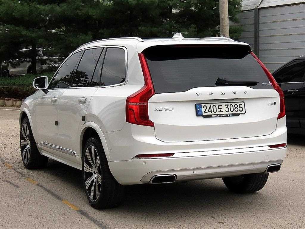 볼보 XC90 XC90 2세대 2.0 B6 AWD 인스크립션 이미지 3