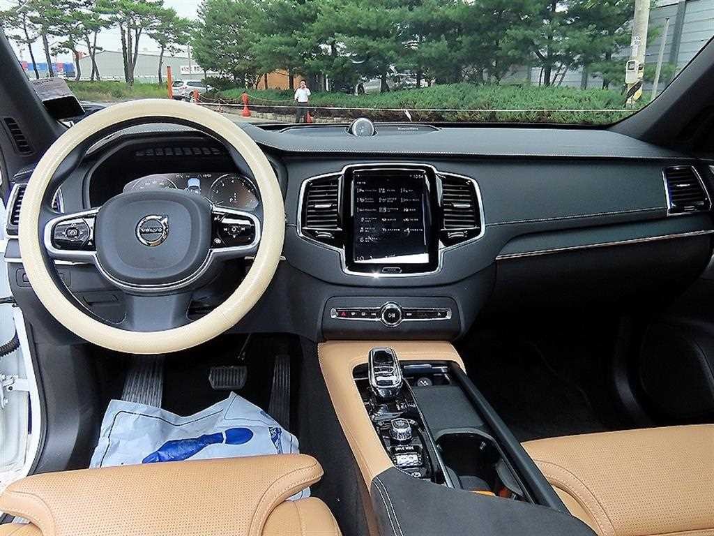 볼보 XC90 XC90 2세대 2.0 B6 AWD 인스크립션 이미지 7