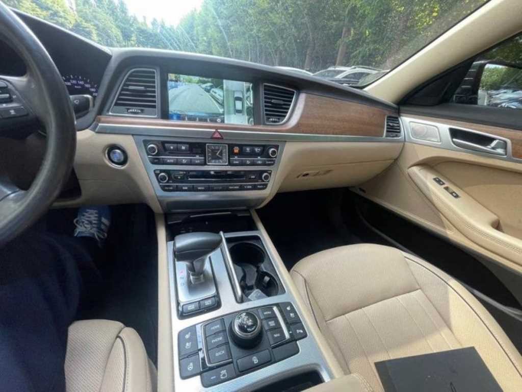 제네시스 G80 3.3 GDI AWD 프리미엄 럭셔리 이미지 17