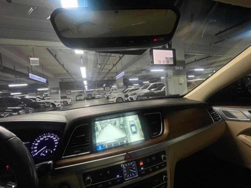 제네시스 G80 3.3 GDI AWD 프리미엄 럭셔리 이미지 8