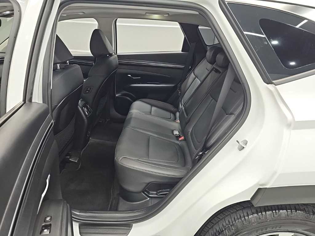 현대 투싼 투싼 하이브리드(NX4) 2WD 프리미엄 이미지 12