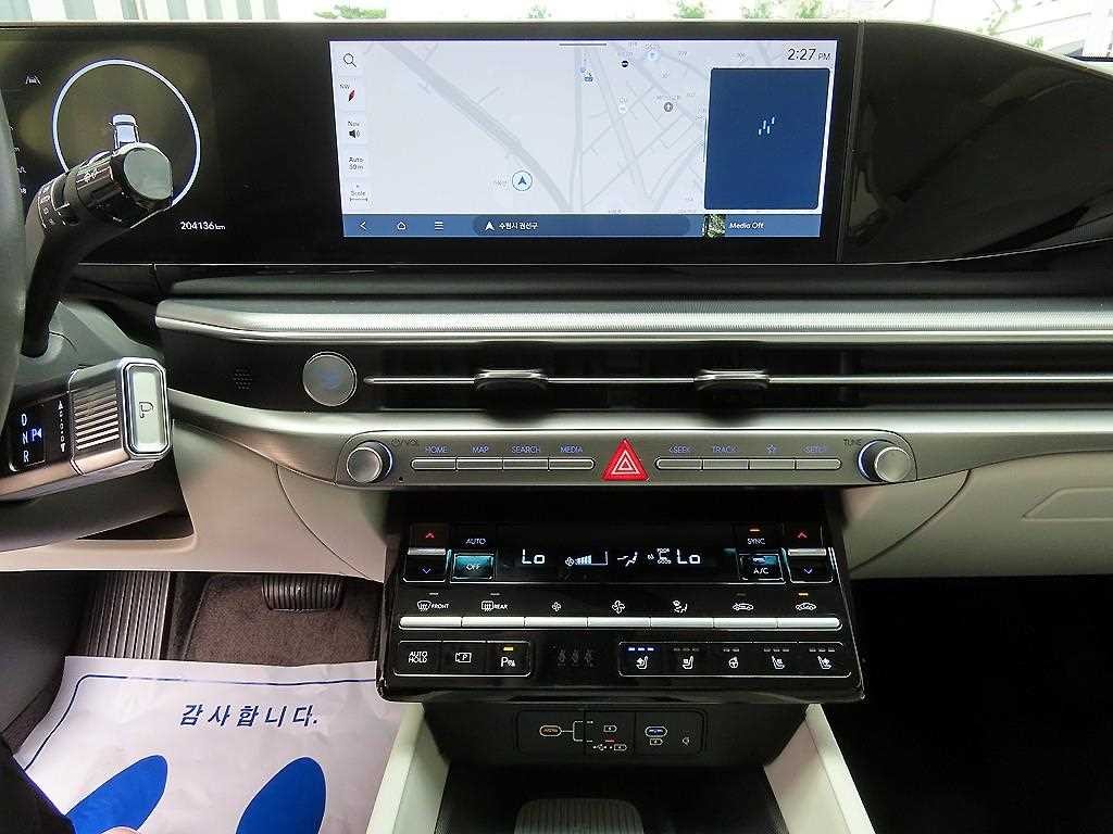 현대 그랜저 그랜저 (GN7) 가솔린 2.5 2WD 익스클루시브 이미지 13
