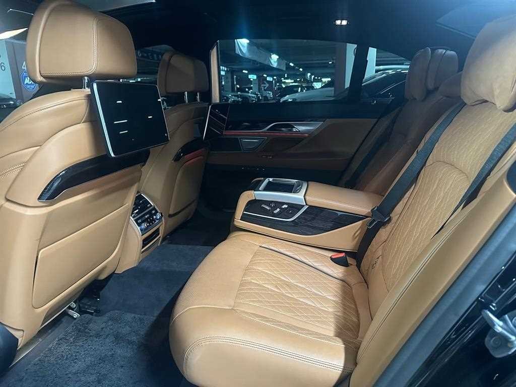 BMW 7시리즈 7시리즈 (G11) 740Li xDrive M SPORT 스포츠 이미지 11