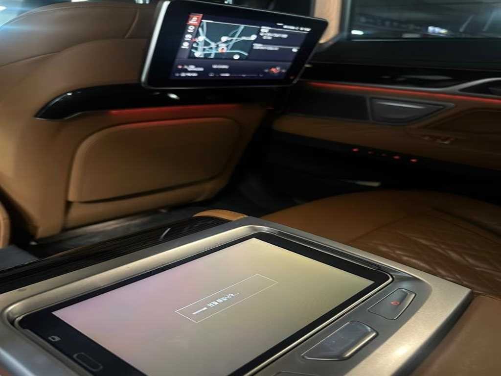 BMW 7시리즈 7시리즈 (G11) 740Li xDrive M SPORT 스포츠 이미지 13