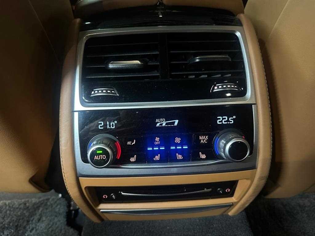 BMW 7시리즈 7시리즈 (G11) 740Li xDrive M SPORT 스포츠 이미지 16