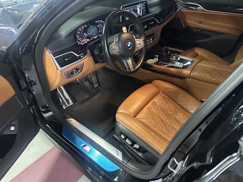 BMW 7시리즈 7시리즈 (G11) 740Li xDrive M SPORT 스포츠 이미지 18