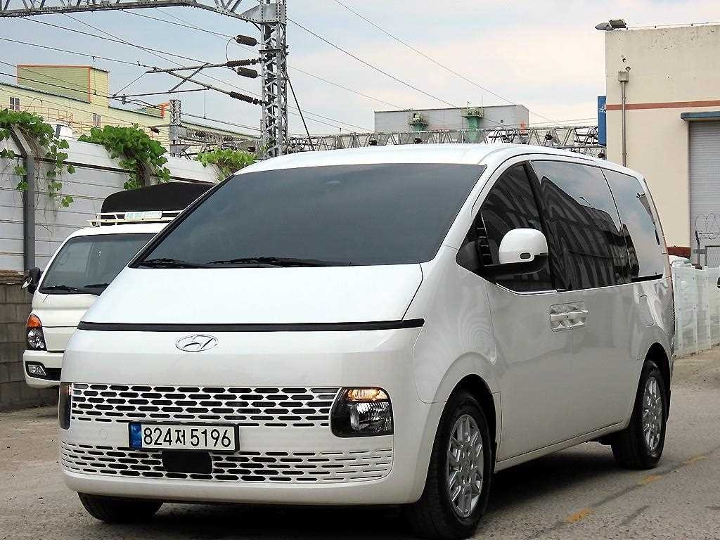 현대 스타리아 2WD 디젤 카고 모던 이미지 2