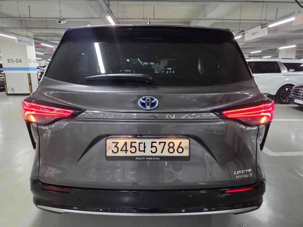토요타 시에나 2.5 2WD 하이브리드 이미지 2
