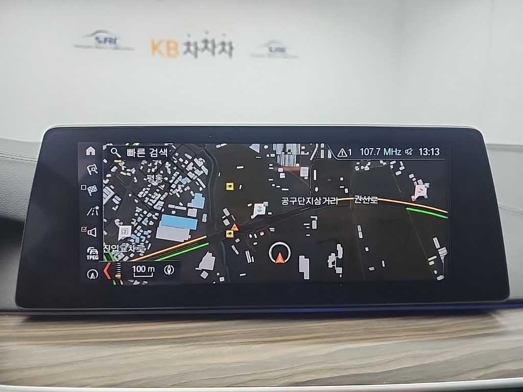 BMW 5시리즈 5시리즈 (G30) 530i xDrive M 스포츠 플러스 이미지 15