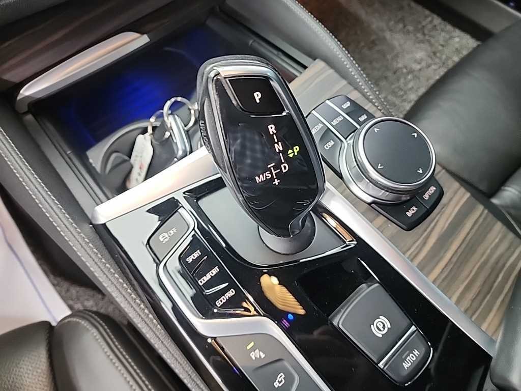 BMW 5시리즈 5시리즈 (G30) 530i xDrive M 스포츠 플러스 이미지 8