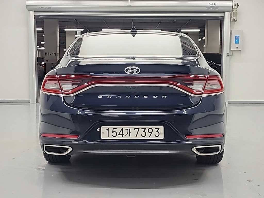 현대 그랜저 그랜저 IG 2.4 GDI 프리미엄 스페셜 이미지 3