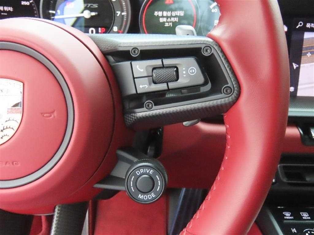 포르쉐 911 911(992) 카레라 4 GTS 카브리올레 이미지 12