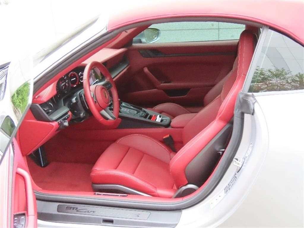 포르쉐 911 911(992) 카레라 4 GTS 카브리올레 이미지 13