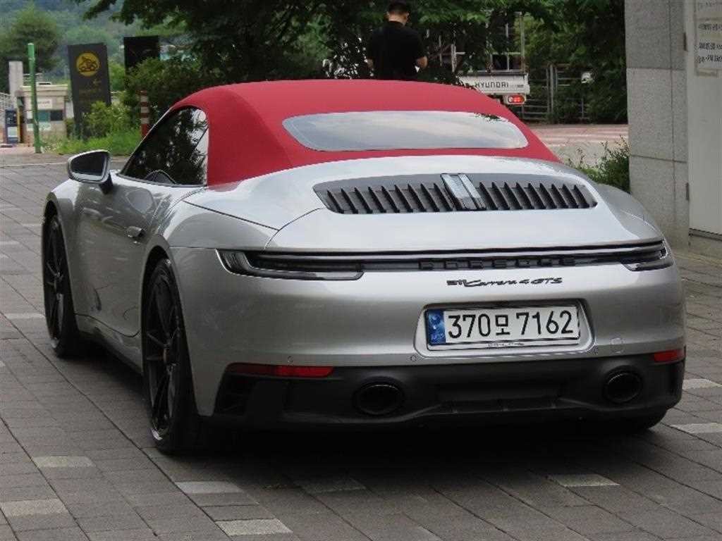 포르쉐 911 911(992) 카레라 4 GTS 카브리올레 이미지 4