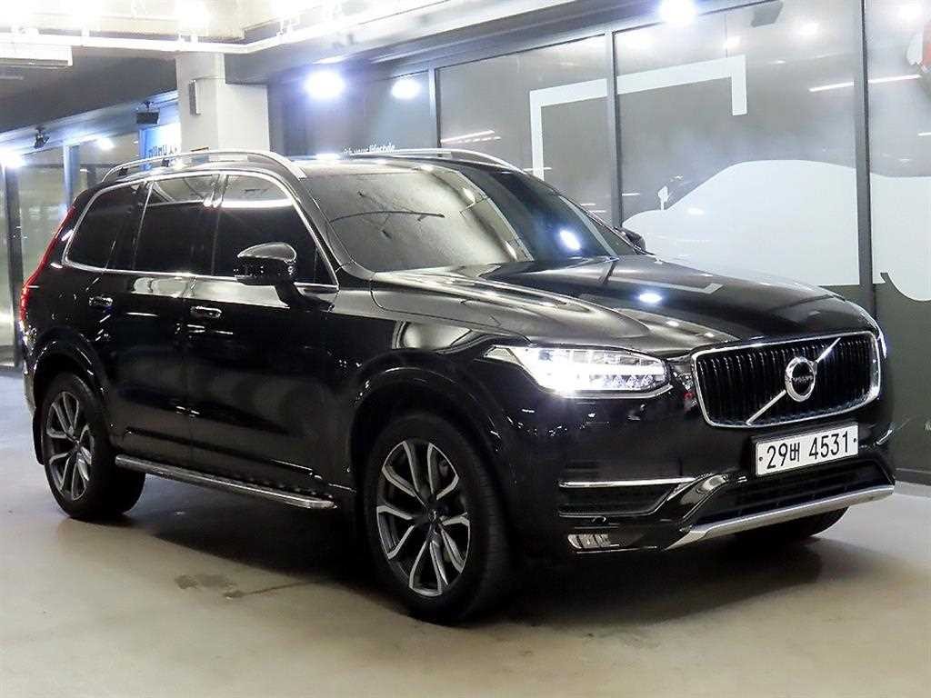 볼보 XC90 XC90 2세대 2.0 D5 AWD 모멘텀 이미지 1