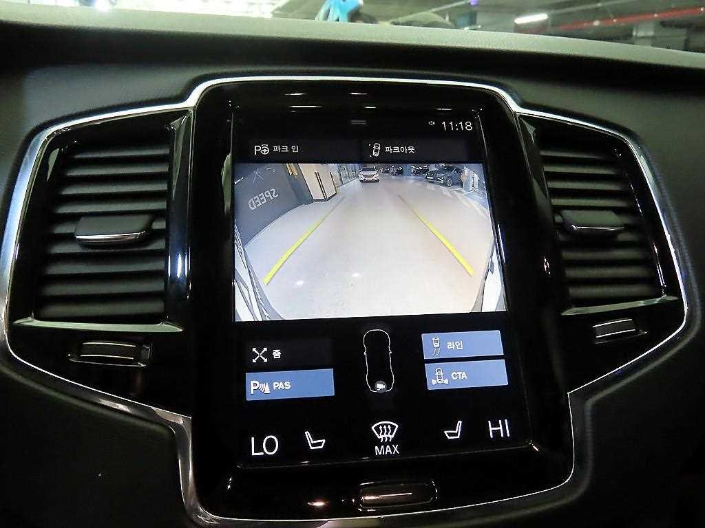 볼보 XC90 XC90 2세대 2.0 D5 AWD 모멘텀 이미지 13