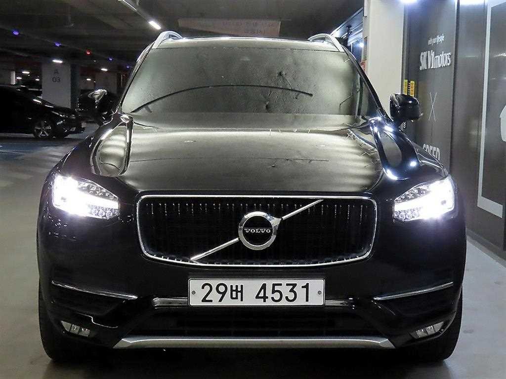 볼보 XC90 XC90 2세대 2.0 D5 AWD 모멘텀 이미지 2