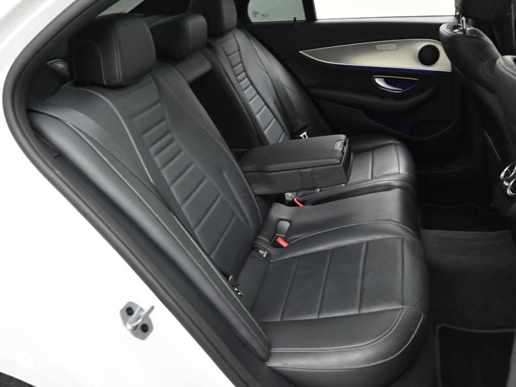 벤츠 E 클래스 E-클래스 W213 E300 아방가르드 이미지 12