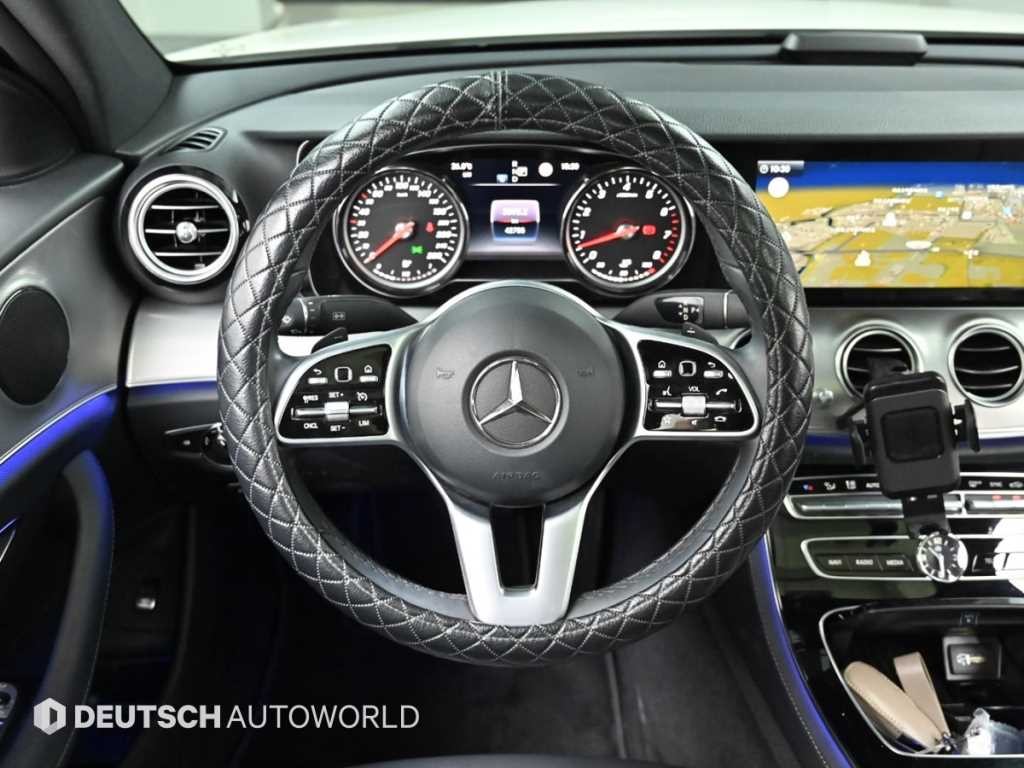 벤츠 E 클래스 E-클래스 W213 E300 아방가르드 이미지 13