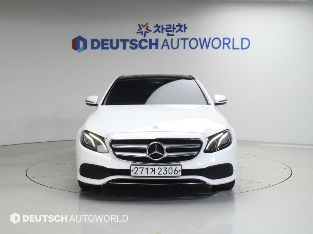 벤츠 E 클래스 E-클래스 W213 E300 아방가르드 이미지 3
