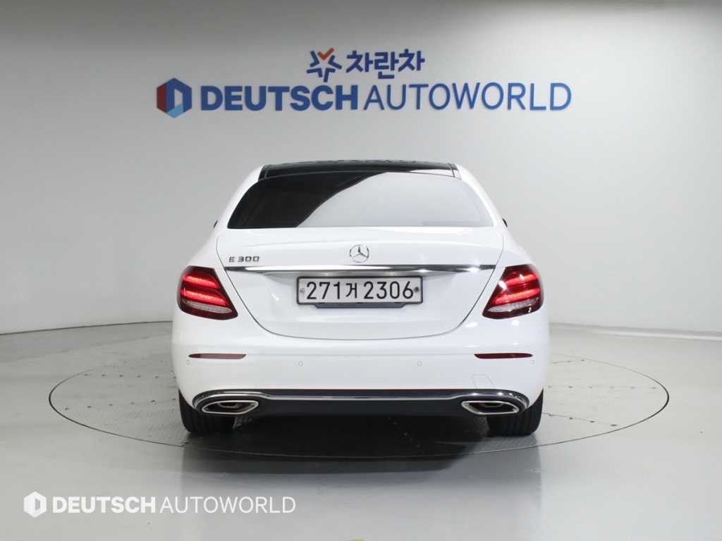 벤츠 E 클래스 E-클래스 W213 E300 아방가르드 이미지 4