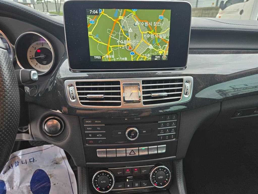 벤츠 CLS 클래스 CLS클래스 W218 CLS 250 블루텍 4MATIC 슈팅 브레이크 이미지 12
