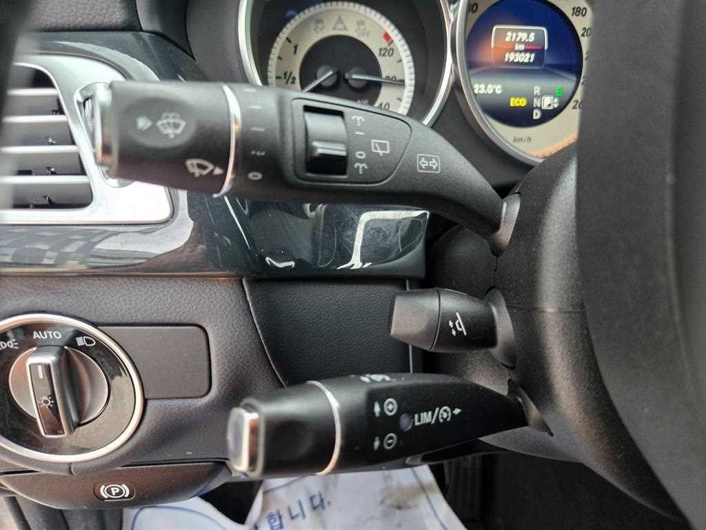 벤츠 CLS 클래스 CLS클래스 W218 CLS 250 블루텍 4MATIC 슈팅 브레이크 이미지 14