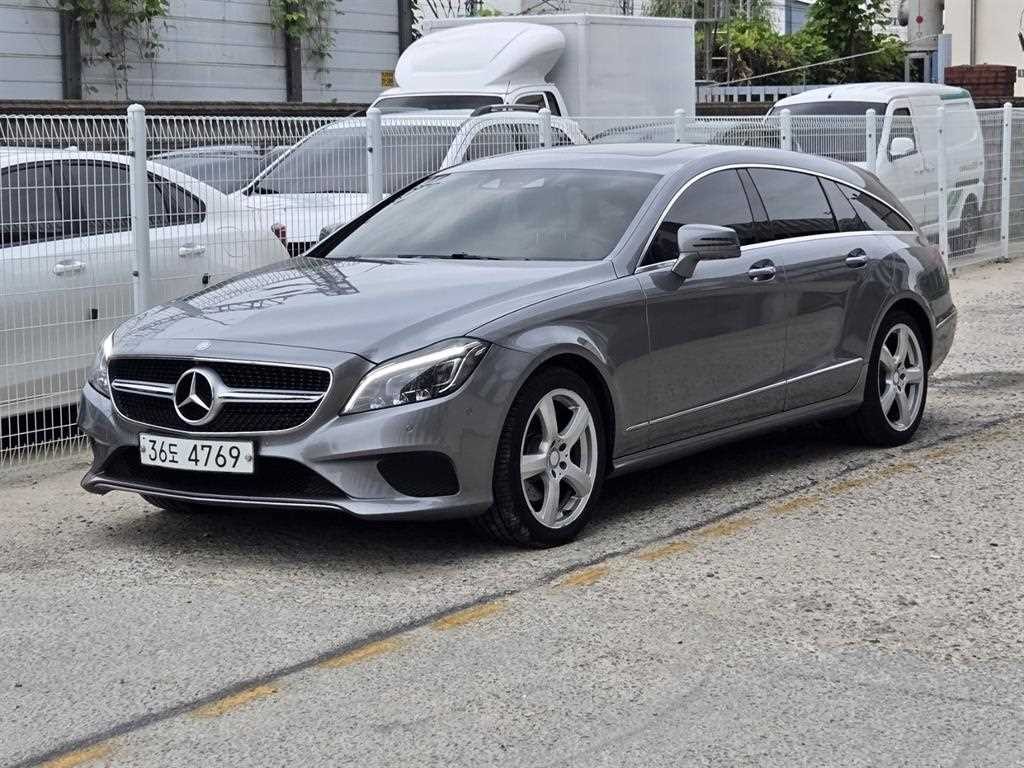 벤츠 CLS 클래스 CLS클래스 W218 CLS 250 블루텍 4MATIC 슈팅 브레이크 이미지 2