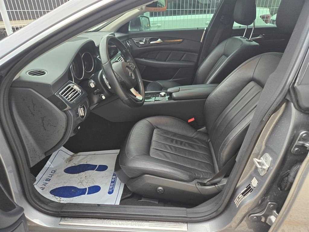 벤츠 CLS 클래스 CLS클래스 W218 CLS 250 블루텍 4MATIC 슈팅 브레이크 이미지 5