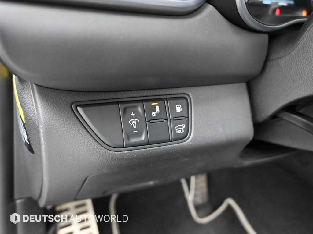 제네시스 G70 2.0T AWD 스포츠 패키지 이미지 17