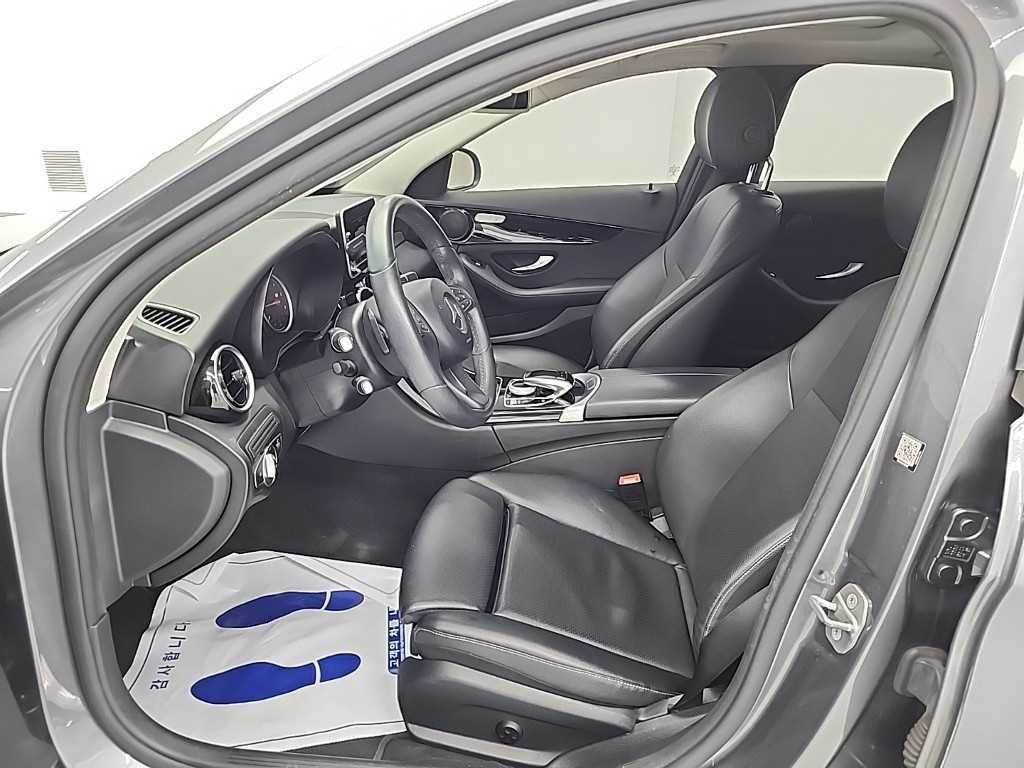 벤츠 C 클래스 C클래스 W205 C200 d 이미지 11
