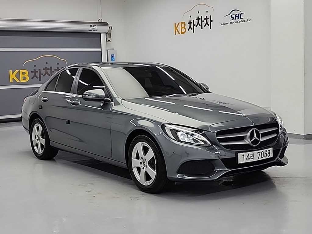 벤츠 C 클래스 C클래스 W205 C200 d 이미지 4