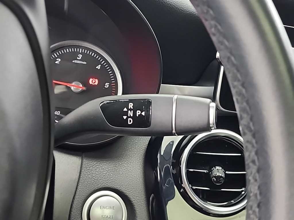 벤츠 C 클래스 C클래스 W205 C200 d 이미지 8