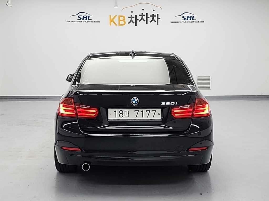 BMW 3시리즈 3시리즈 (F30) 320i 이미지 3