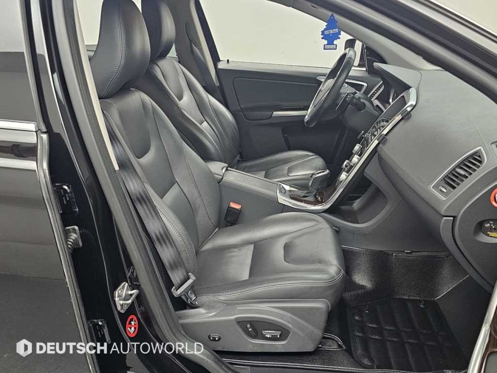 볼보 XC60 D4 이미지 10