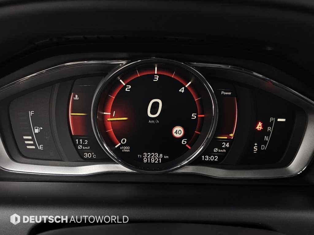 볼보 XC60 D4 이미지 8