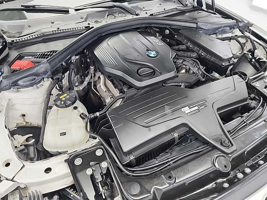 BMW 4시리즈 4시리즈 (F32) 420d 그란쿠페 럭셔리 이미지 5