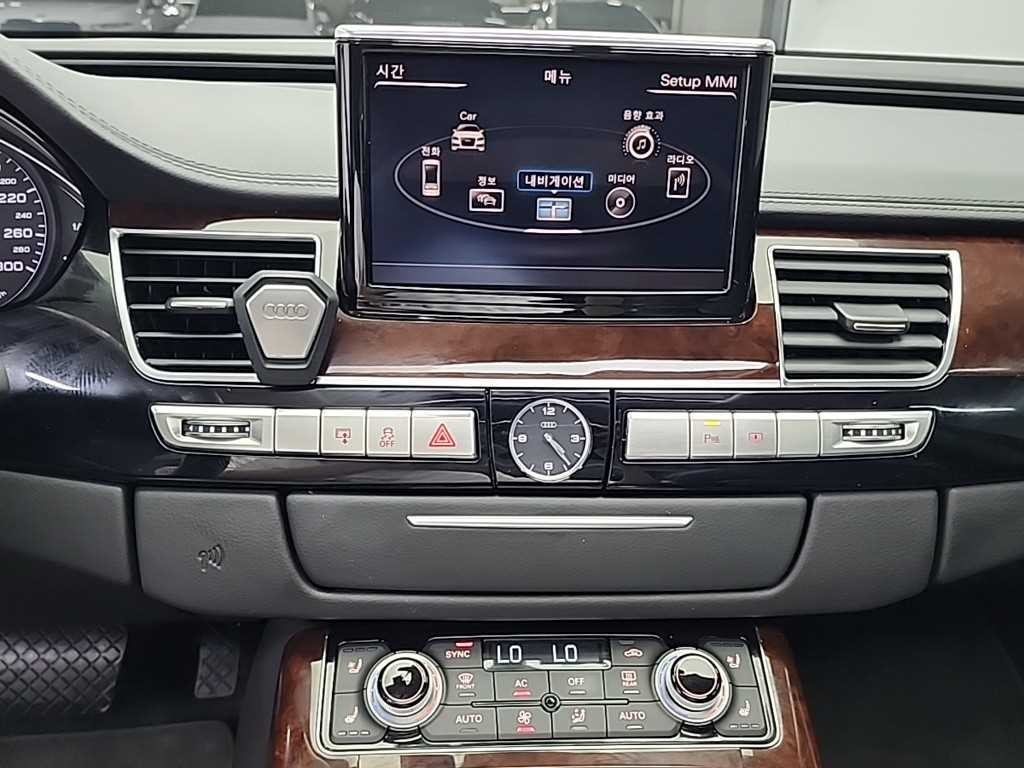 아우디 A8 뉴A8 4.2 FSI 콰트로 LWB 이미지 10