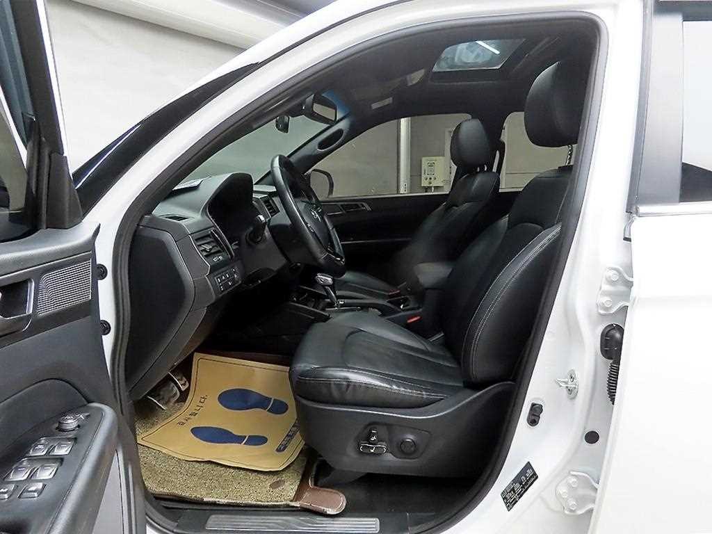 KG모빌리티(쌍용) 렉스턴 더 뉴 렉스턴 스포츠 칸 디젤 2.2 4WD 프레스티지 이미지 5