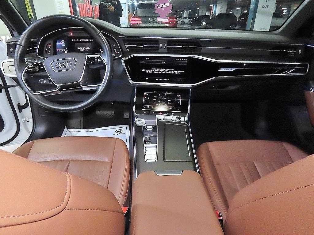 아우디 A6 A6 (C8) 45 TFSI 콰트로 프리미엄 이미지 10