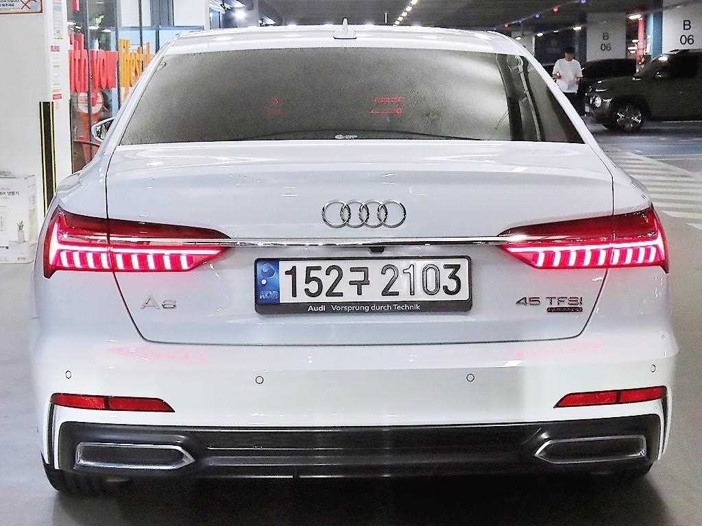 아우디 A6 A6 (C8) 45 TFSI 콰트로 프리미엄 이미지 5